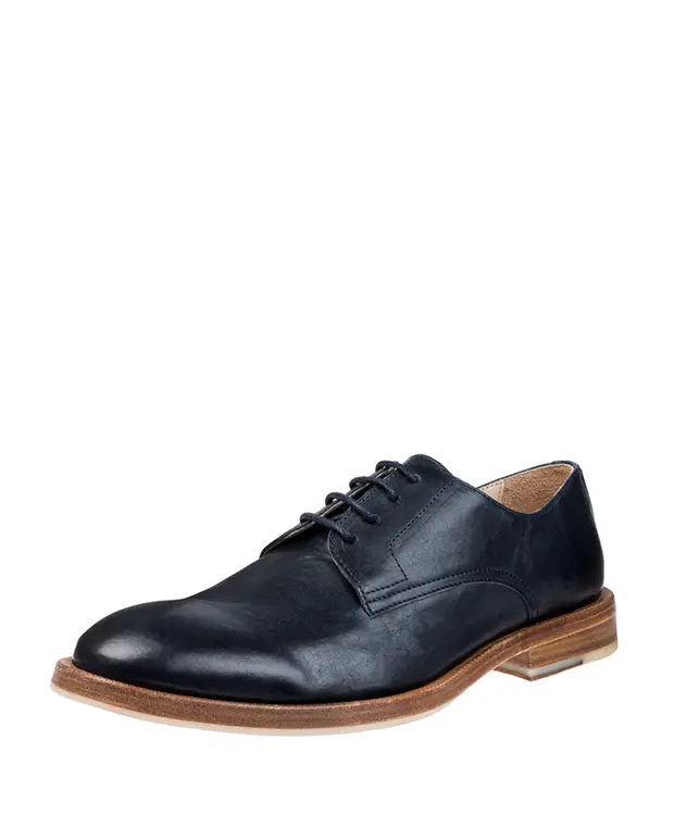 Dress shoe