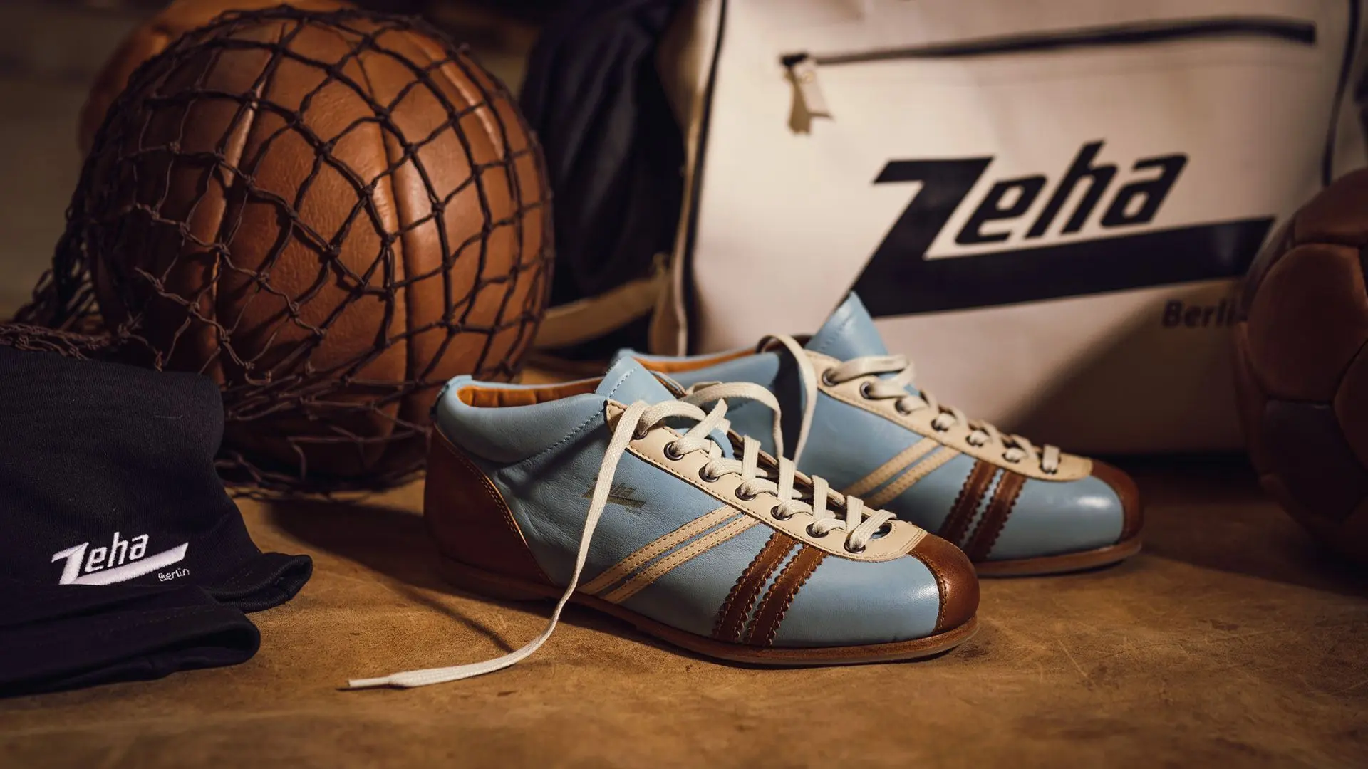 Fashion & Accessories: ZEHA love from head to toe